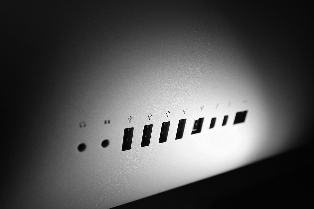 The iMac's Ports